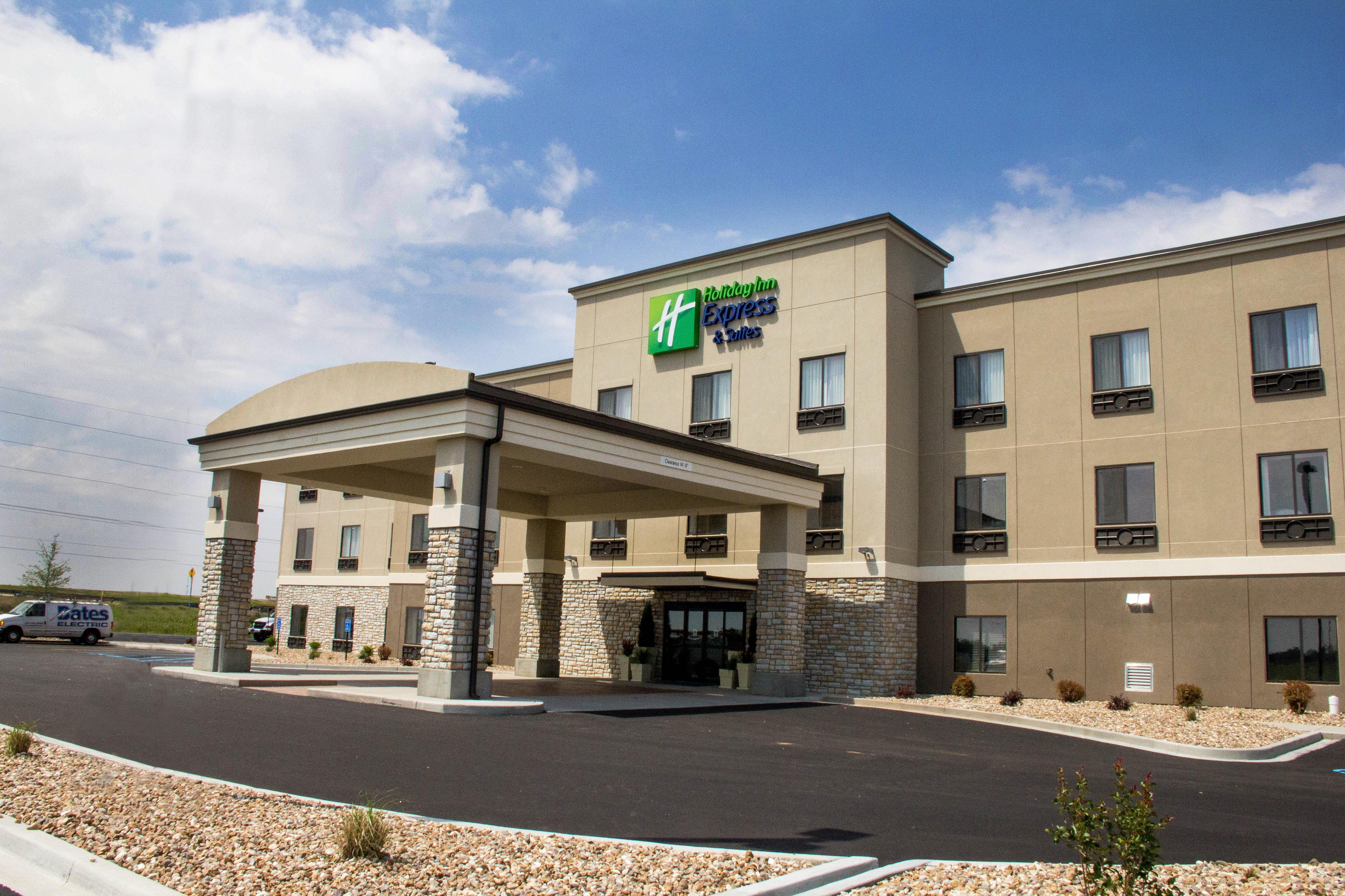 Holiday Inn Express And Suites Sikeston, An Ihg Hotel Exterior photo
